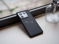 【教程】一加手機屏幕變成黑白色怎么恢復？解決方法一覽！