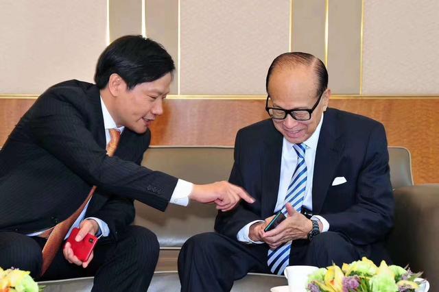 小米與長和協(xié)作遭熱議,最難過的應(yīng)該是華為