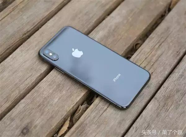 四款iPhone齊上陣,網友:有一款太廉價沒有逼格