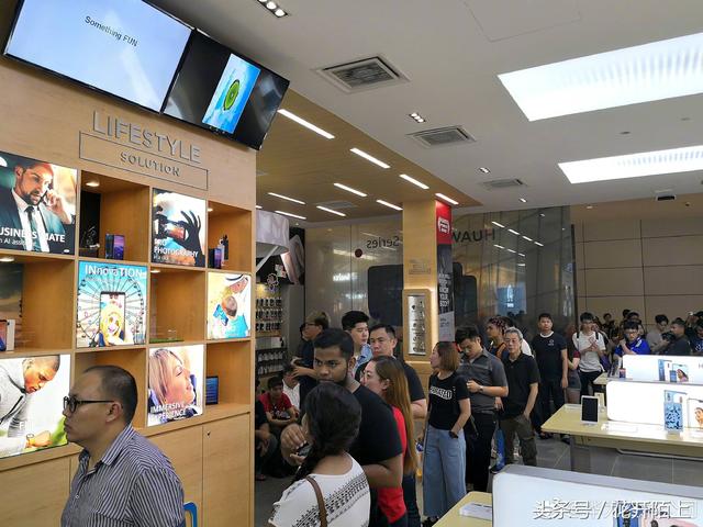 華為P20Pro手機又下一城，馬來西亞首發現場火爆異常！