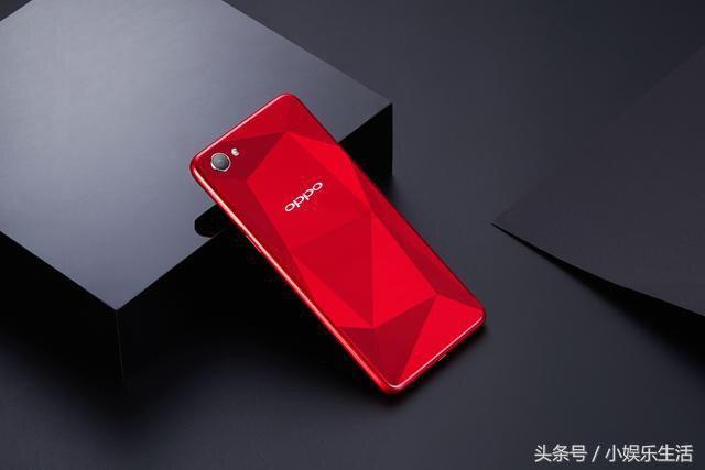 OPPO給力了：全面屏+高顏值+中端功能+4GB+AI攝影，1699元起