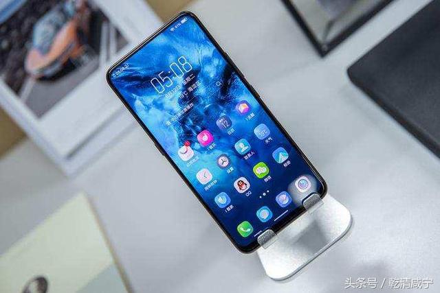 不再被硬件拖后腿，為什么vivo NEX依然被以為「智商判定機」
