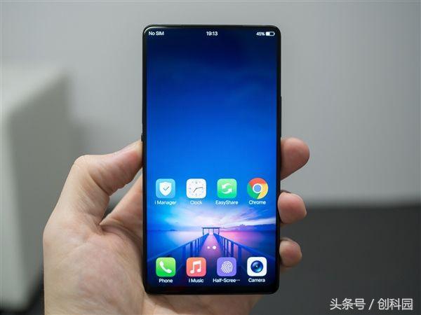 vivo NEX憑仗零邊框的真實(shí)全面屏成了現(xiàn)在最火的手機(jī)