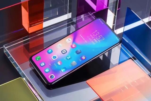 4998元的vivo NEX是否值得購買?網(wǎng)友的吐槽言必有中