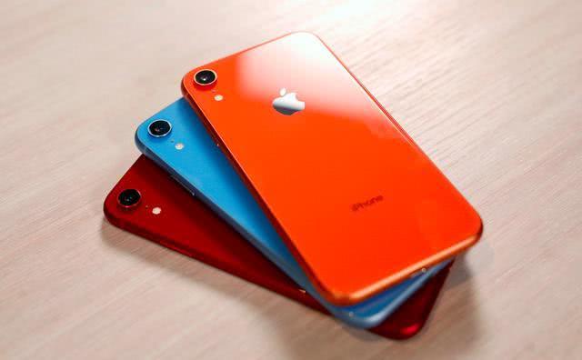 iPhone XR剛開售就降價,網友:定價虛高令人無法承受 iPhone XR剛開售就降價,網友:定價虛高令人無法承受