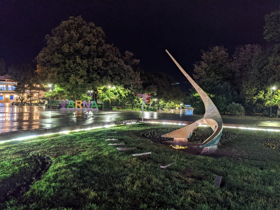 Pixel 4 XL - Night Mode Camera Comparison