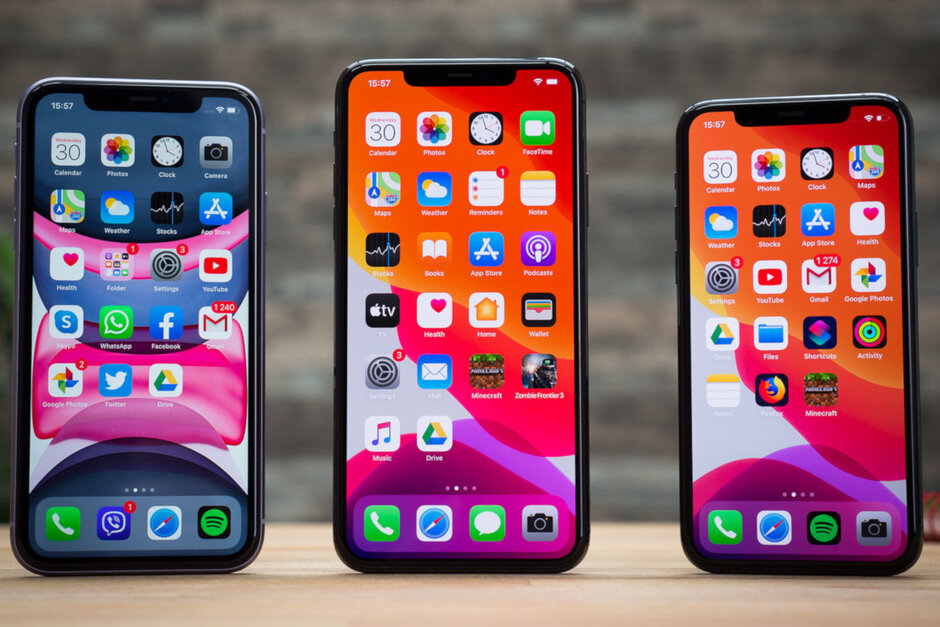 蘋果最富有、最老的粉絲之一終于從翻蓋手機換成了iPhone