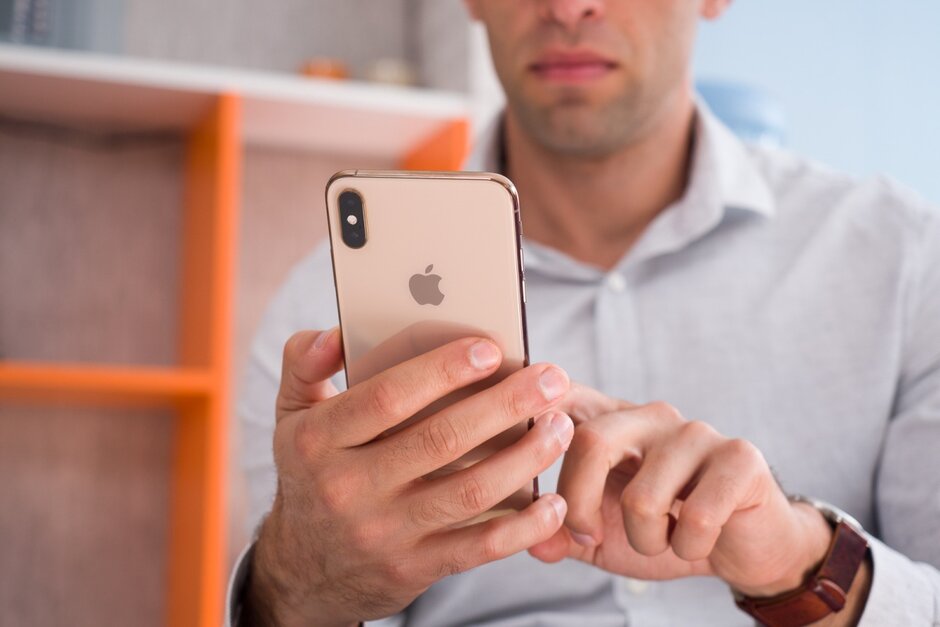 蘋果公司完全解鎖的iPhone XS Max在全新的狀態(tài)下以大幅折扣出售