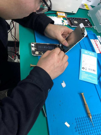 呼倫貝爾海拉爾區蘋果維修點:華瑞時代-呼倫貝爾店還不錯